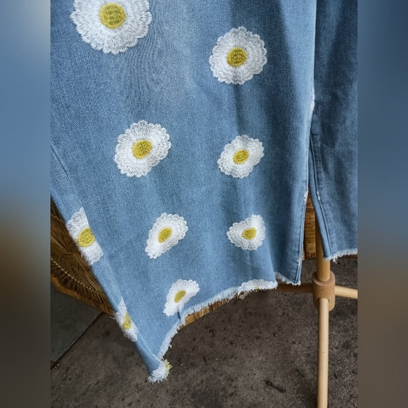 NWT Davi &Dani Blue Floral Women's Jeans_3XL_22-24 - Picture 5 of 8